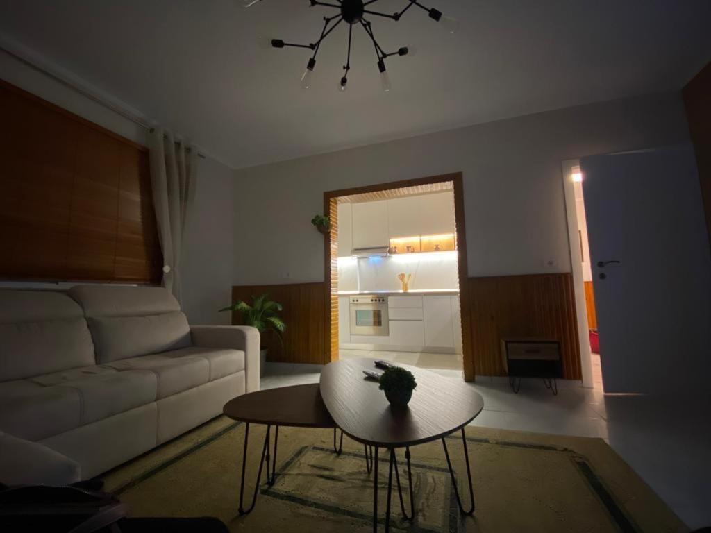Lucas Apartment Tirana Zewnętrze zdjęcie
